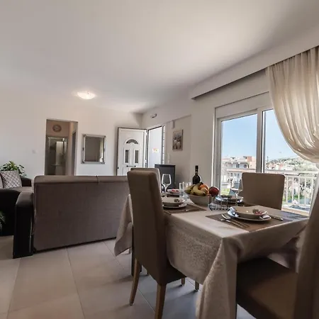 Casa Stergos 2apts * 아크앤젤로스